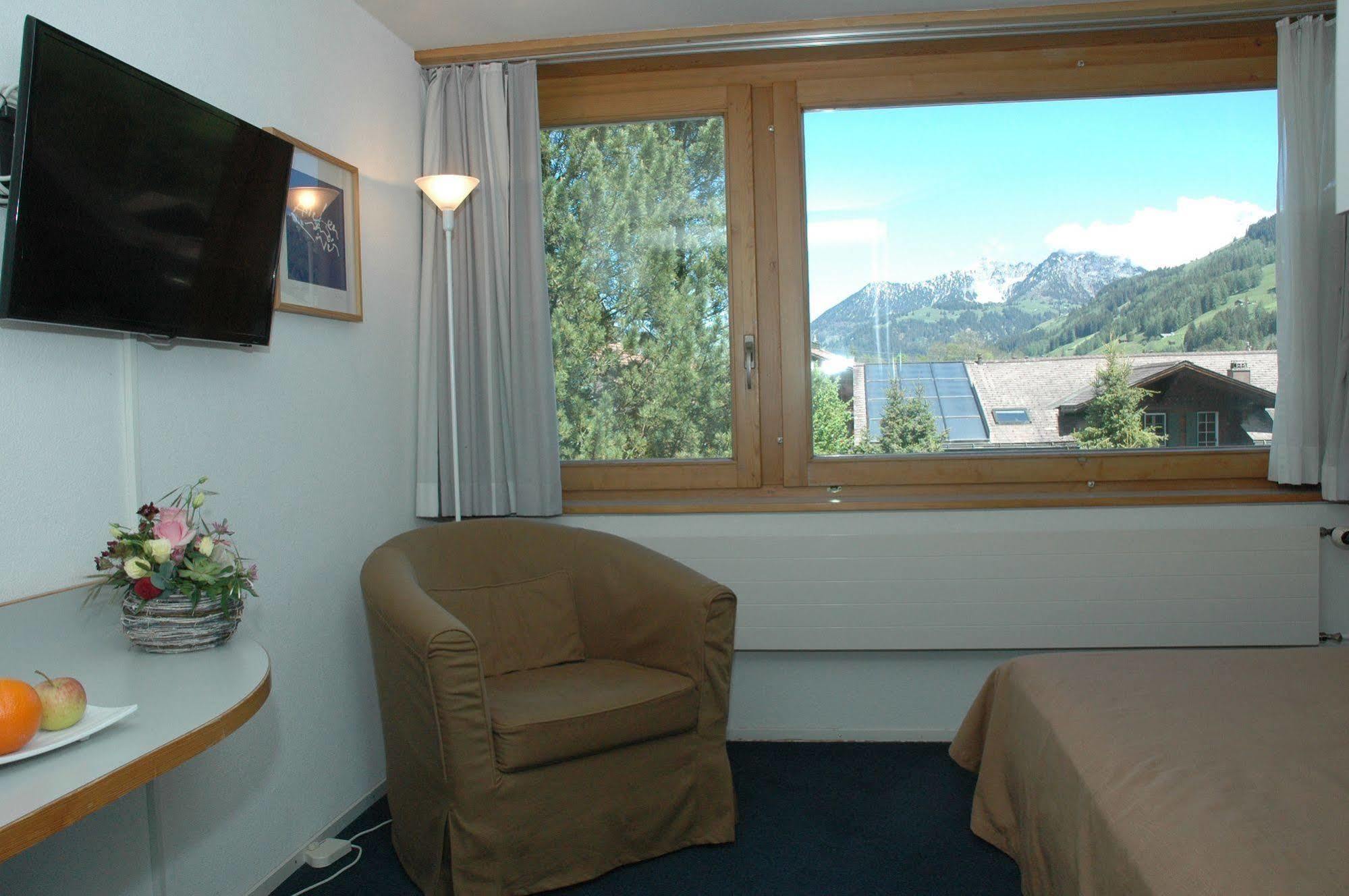 Hotel Kreuz Lenk Exterior foto